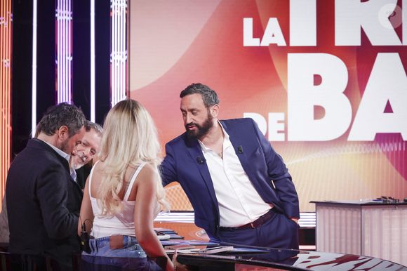 Exclusif - Cyril Hanouna, sur le plateau de l’émission « TPMP » présentée par C.Hanouna et diffusée en direct sur Youtube et sur toutes les box (SFR, FREE, Bouygues, MyCanal etc), Boulogne-Billancourt, France, le 17 mars 2025. © Jack Tribeca / Bestimage