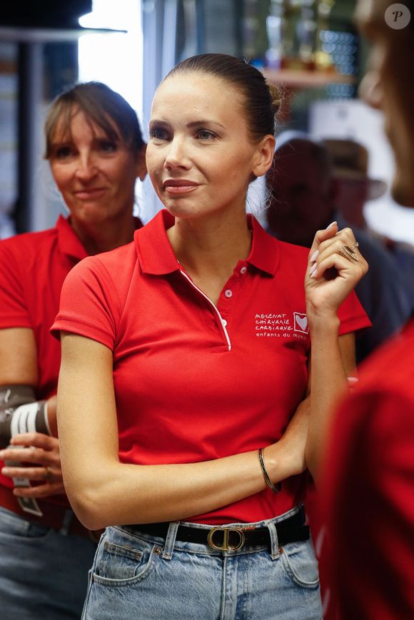 Exclusif - Amandine Petit (miss France 2021) - Quille solidaire à la veille de l'étape du coeur de l'association Mécénat Chirurgie Cardiaque "MCC" lors du Tour de France 2024 à Gevrey-Chambertin, France, le 4 juillet 2024. © Christophe Clovis/Bestimage