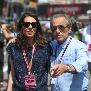 Charlotte Casiraghi, Jacky Ickx - Les people dans les paddocks la veille du Grand Prix de Formule 1 (F1) de Monaco le 24 mai 2025.
© Lionel Urman / Bestimage