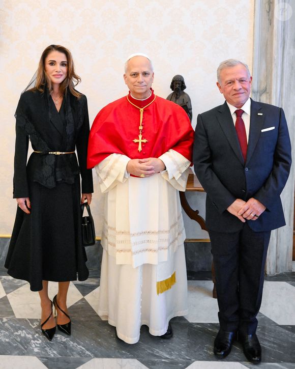 Le pape Léon XIV, chef de l'Église catholique et souverain de l'État du Vatican reçoit le roi Abdallah II de Jordanie   et la reine Rania Al Abdallah au Palais apostolique, au Vatican, à Rome, Italie, le 14 octobre 2025. Photo par Balkis Press/ABACAPRESS.COM