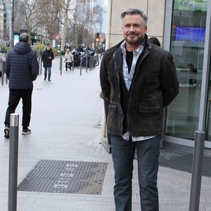 Exclusif - Olivier Minne - Les célébrités à la sortie de l'émission de radio Les Grosses Têtes sur RTL à Neuilly-sur-Seine le 12 janvier 2026. © Jonathan Rebboah/PsnewZ/Bestimage