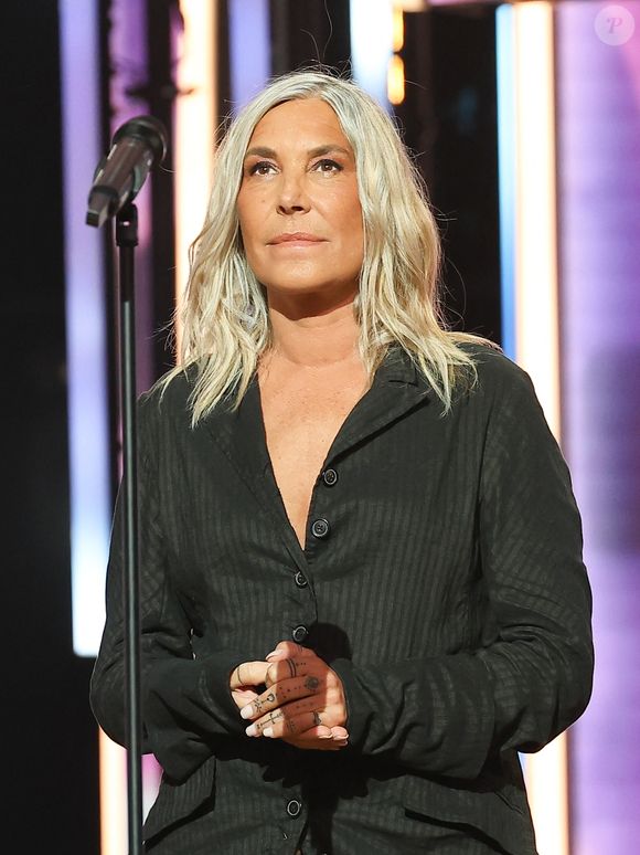 Dans un message adressé à ses “Sweet People”, elle avoue avoir “un peu le trac” avant cette sortie.

Zazie - Les personnalités se mobilisent lors de la 37ème édition du Téléthon sur le plateau de France 2, avec pour parrain Vianney. © Coadic Guirec / Bestimage