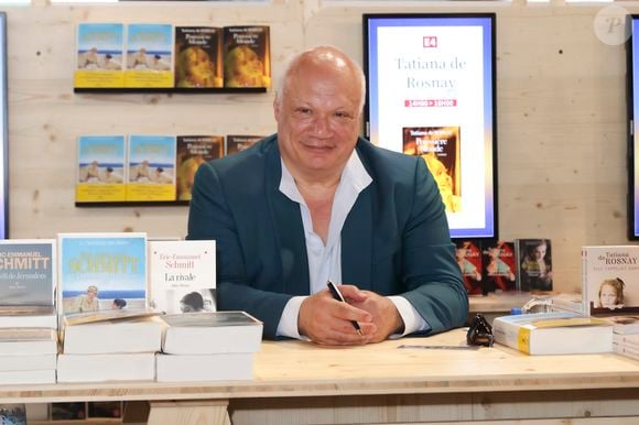 Eric-Emmanuel Schmitt annonce être devenu papa pour la première fois à 65 ans.

Eric-Emmanuel Schmitt lors du Festival du Livre à Paris, France. © Jack Tribeca / Bestimage