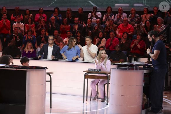 Exclusif - Olivier Dartigolles, Valérie Benaim,  Polska, Matthieu Delormeau, sur le plateau de l'émission TBT9 (Tout beau tout n9uf) présentée par C.Hanouna, et diffusée en direct sur W9, Paris, France, le 19 novembre 2025. © Jack Tribeca / Bestimage