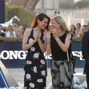 Les anciens époux Charlotte Casiraghi et Dimitri Rassam figuraient tous les deux sur la liste des invités.

Charlotte Casiraghi, Virginie Coupérie-Eiffel à la remise du Prix de la ville de Paris lors de la 12ème édition Longines Paris Eiffel Jumping au pied de la Tour Eiffel sur le Champ-de-Mars à Paris le 20 juin 2026.

© Perusseau / Veeren / Bestimage