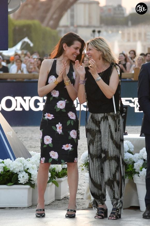 Les anciens époux Charlotte Casiraghi et Dimitri Rassam figuraient tous les deux sur la liste des invités.

Charlotte Casiraghi, Virginie Coupérie-Eiffel à la remise du Prix de la ville de Paris lors de la 12ème édition Longines Paris Eiffel Jumping au pied de la Tour Eiffel sur le Champ-de-Mars à Paris le 20 juin 2026.

© Perusseau / Veeren / Bestimage