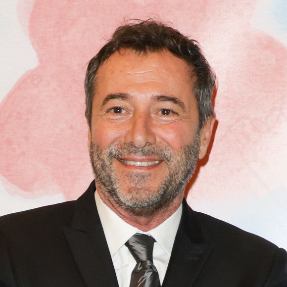 Bernard Montiel - Photocall du 30ème Gala de l’Espoir donné au profit de la recherche contre le cancer au théâtre des Champs-Elysées à Paris le 18 novembre 2024. © Coadic Guirec/Bestimage