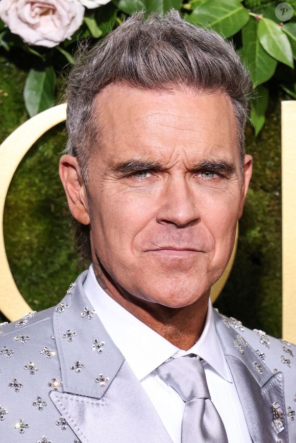 Robbie Williams a expliqué dans ce podcast consacré aux troubles TDAH qu'on lui avait diagnostiqué des "traits autistiques".

Robbie Williams au photocall de la 82e cérémonie des Golden Globes à l'hôtel The Beverly Hilton de Los Angeles, Californie, Etats-Unis, le 5 janvier 2025. © RALL/Backgrid USA/Bestimage