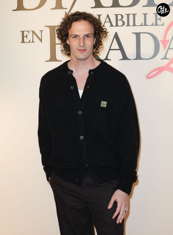 Cette expérience l’a amené à réfléchir aux conditions de travail du personnel hospitalier.

Paul de Saint-Sernin - Première du film "Le Diable s'habille en Prada (The Devil wears Prada 2)" au cinéma Le Grand Rex à Paris, le 27 avril 2026.
© Guirec Coadic/Bestimage