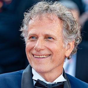 Charles Berling assistant à la projection et au tapis rouge du film « La vie d’une femme » au Palais des Festivals de Cannes, en France, le 13 mai 2026, dans le cadre du 79e Festival de Cannes. Photo de Nicolas Genin/ABACAPRESS.COM