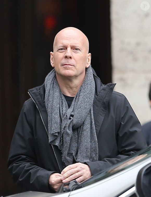 Bruce Willis sur le tournage du film "Red 2" à Paris, le 11 octobre 2012.
Photo : Bordenave-Moreau / Bestimage