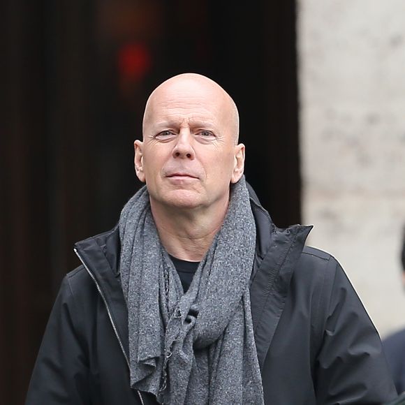 Bruce Willis sur le tournage du film "Red 2" à Paris, le 11 octobre 2012.

Photo : Bordenave-Moreau / Bestimage