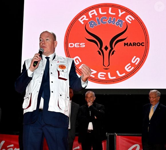 Le prince Albert II de Monaco a donné le départ de la 34eme édition du Rallye des Gazelles, depuis le chapiteau de Fonvieille à Monaco, en compagnie de Dominique Serra, la fondatrice et présidente du Rallye, de la marraine de coeur pour 2025, Luana Belmondo, Nadia Fettah Alaoui, la ministre de l'Economie et des Finances du Royaume du Maroc, du président du Conseil National Monégasque, Thomas Brezzo, et des personnalités du gouvernement, le 12 avril 2025© Bruno Bebert / Bestimage