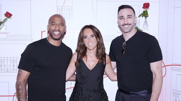 Adil Rami n’était pas seul : le footballeur bien entouré pour célébrer les 20 ans d’une célèbre maison de joaillerie au Ritz Paris