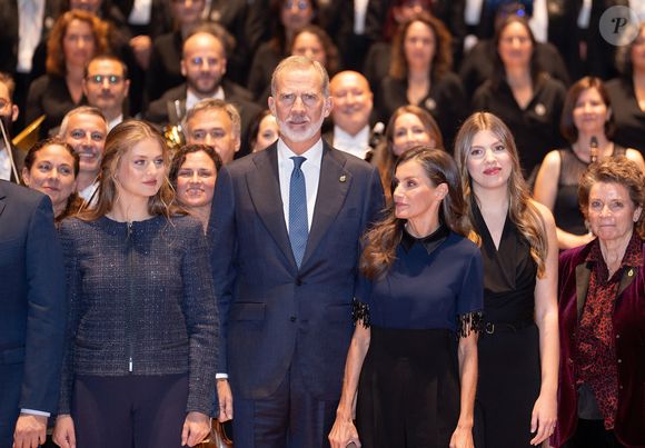 Héritière au trône, la jeune femme est de plus en plus présente.

Le roi Felipe VI, la reine Letizia, la princesse héritière Leonor et la princesse Sofia assistent au concert de clôture de la 33ème Semaine musicale à Oviedo. Photo by LALO YASKY / BESTIMAGE