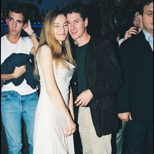 Etienne Daho et Elli Medeiros en 1998 à Paris. © Bestimage