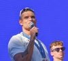 Et de compléter : "Je n'aime pas trop qu'on me voie quand je suis pas bien, donc je reste dans ma chambre ou dans le canapé, ça dépendait".
Florent Manaudou _Léon Marchand - L'équipe de France de natation acclamée au club France lors des Jeux Olympiques de Paris2024 (JO) le 5 aout 2024.