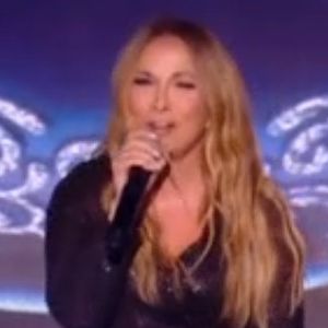 Helene Ségara sur le plateau de la Star Academy, 23 décembre 2023.