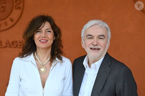 Pascal Praud et Catherine Bancarel assistent aux Internationaux de France 2024 à Roland Garros le 08 juin 2024 à Paris, France Photo ABACAPRESS.COM