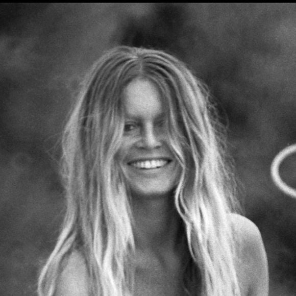 Qui fut aussi brève qu'intense 

Brigitte Bardot à la MAdrague, à Saint-Tropez en 1971.
Bestimage