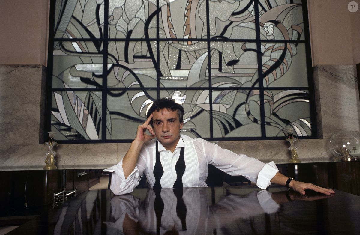 Cần bán: biệt thự rộng 700 m² tuyệt đẹp từng thuộc sở hữu của Michel Sardou và tọa lạc tại một trong những thành phố giàu có nhất nước Pháp - Purepeople