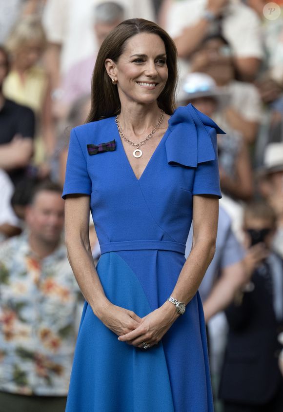 Le prince et la princesse de Galles, le prince George et la princesse Charlotte assistent à la finale masculine de Wimbledon entre Jannik Sinner et Carlos Alcaraz, au All England Lawn Tennis and Croquet Club, à Wimbledon, Londres, Royaume-Uni, le 13 juillet 2025. Julien Burton / Bestimage