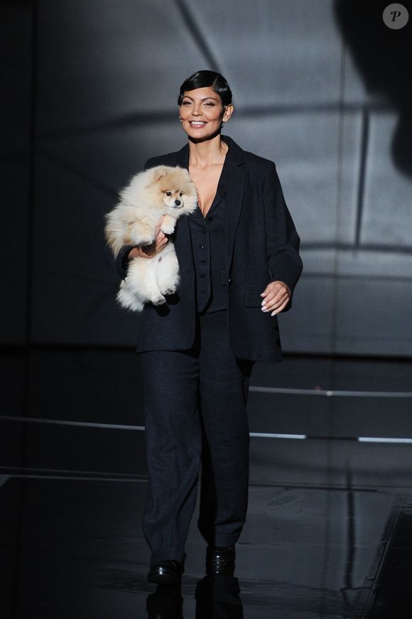 Exclusif - Nawell Madani et son chien Tupac - Enregistrement de l'émission "La chanson secrète 13", présentée par N.Aliagas et diffusée le 29 décembre sur TF1
© Guillaume Gaffiot-Cyril Moreau / Bestimage