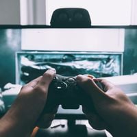 Selon la psychologie, l’adulte qui retourne à ses jeux d’enfance ne cherche pas le divertissement : il cherche désespérément la personne qu’il était auparavant