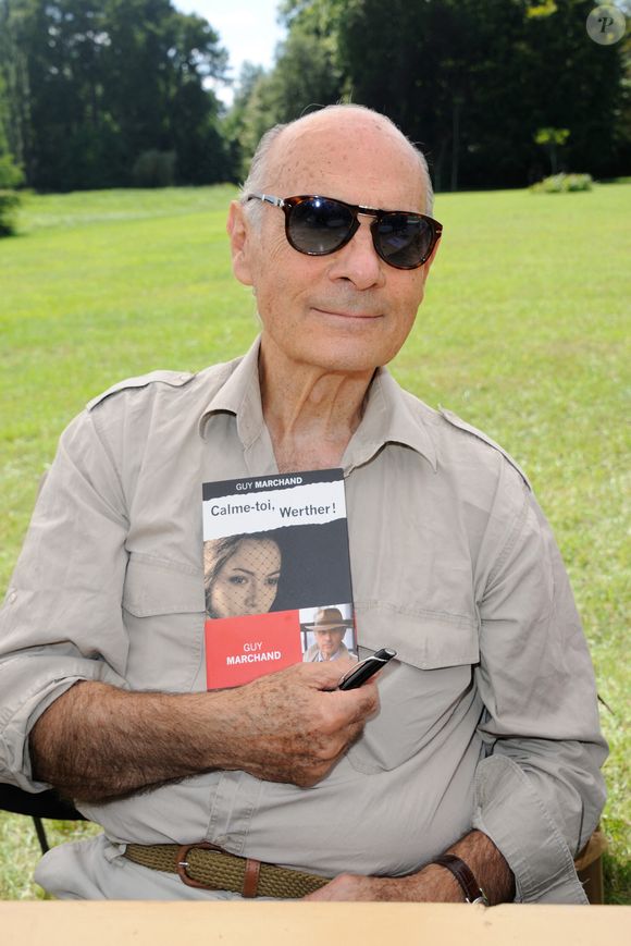 Guy Marchand assistant à la 19e édition de la manifestation annuelle de dédicaces 'Foret Des Livres' à Chanceaux-Pres-Loches, près de Tours, en France, le 31 août 2014. Photo par Alban Wyters/ABACAPRESS.COM