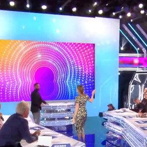Laure-Alice Bouvier face à Cyril Hanouna sur le plateau de "Touche pas à mon poste" en 2022 (capture d'écran).