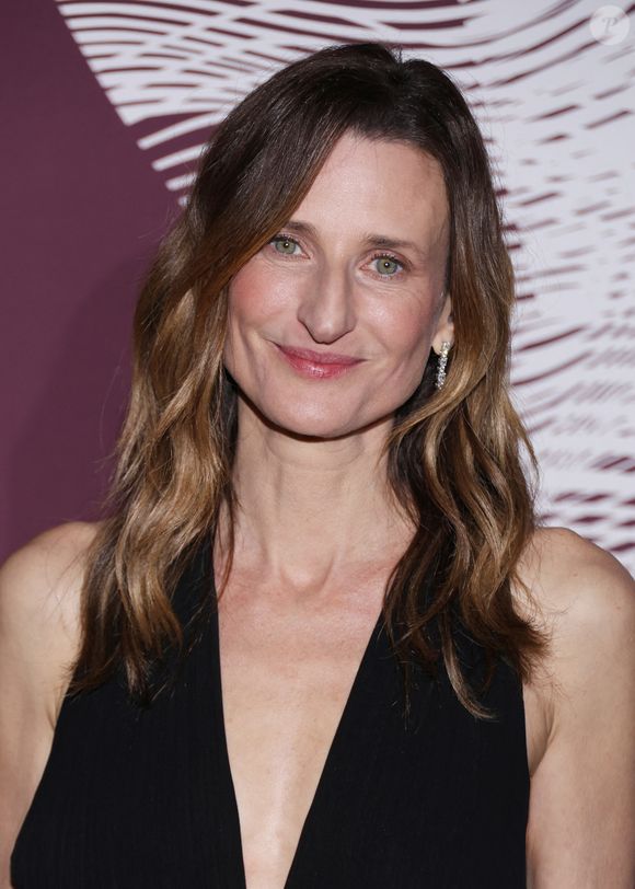 Camille Cottin au photocall du dîner de la 51ème cérémonie des César au Fouquet's à Paris, France, le 27 février 2026. © Denis Guignebourg/Bestimage