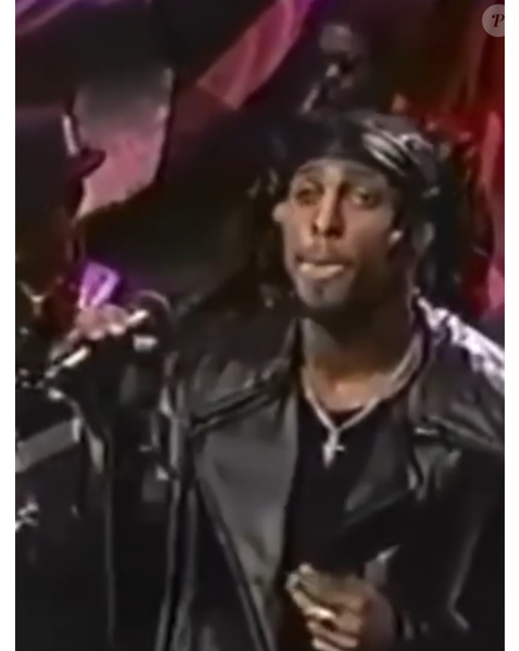 Le chanteur D'Angelo est mort à l'âge de 51 ans.