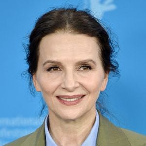 Juliette Binoche s'installe dans le 15e arrondissement de Paris.
Juliette Binoche au photocall du film "Queen at Sea" lors de la 76ème édition du festival international du film de Berlin (La Berlinale). Action Press / Bestimage