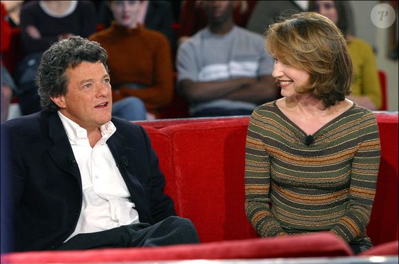 Ils s’étaient rencontrés à la fin des années 1980 et étaient restés très discrets.

Jean-Louis Borloo et Nathalie Baye enregistrent Vivement Dimanche de Michel Drucker. © Jean-Jacques Datchary/ABACA