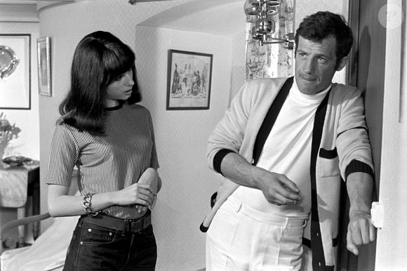Geneviève Page - Jean-Paul Belmondo sur le tournage du film "Tendre Voyou" à Nice en 1966 

© Charles Bebert / Bestimage