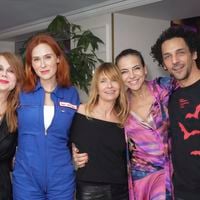 “Il faut que je fasse gaffe” : Cette célèbre actrice, qui a connu la vie de couple "dès 13 ans", évoque sa vie amoureuse