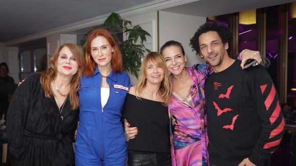 “Il faut que je fasse gaffe” : Cette célèbre actrice, qui a connu la vie de couple "dès 13 ans", évoque sa vie amoureuse