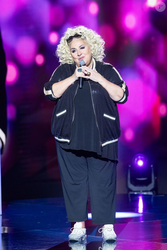 Marianne James évoque ici son rapport avec la chirurgie esthétique 

Exclusif - Marianne James pour les surprises de J.PCastaldi, C.Lara et F.X.Demaison lors de l'enregistrement de l'émission "La Boîte à secrets", présentée par F.Bollaert et diffusée le 9 janvier 2026 sur France 3, dans les studios du Lendit à Saint-Denis, France, le 2 décembre 2025. © Cyril Moreau/Bestimage