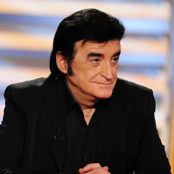 Dick Rivers lors de l'enregistrement de l'émission Vie Privee, Vie Publique a Paris, France, le 6 novembre 2008. Photo Max Colin/ABACAPRESS.COM