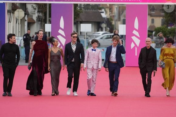 Est décédé...

Clayton Royal Johnson, Christa Boarini, Todd Wiseman Jr, Kue Miller Lawrence, Hudson Meek, Christina Brucato, Michael Sean Tighe, Eugenie Bondurant assistant à la première du film Un homme différent lors du 50e Festival du cinéma américain à Deauville, France, le 9 septembre 2024. Photo by Laurent Lairys/ABACAPRESS.COM