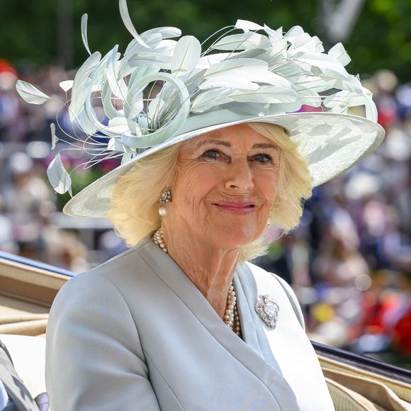 17 juin 2025 : La reine Camilla lors de la première journée de Royal Ascot à l'hippodrome d'Ascot. Crédit photo : Zuma Press / Bestimage
