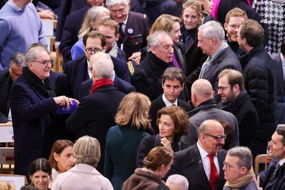 François Bayrou, Bruno Le Maire, Gabriel Attal - Cérémonie de réouverture de la cathédrale Notre-Dame de Paris, le 7 décembre 2024. Joyau de l’art gothique, lieu de culte et de culture, symbole universel de la France et de son histoire, la cathédrale de Notre-Dame de Paris rouvre ses portes les 7 et 8 décembre, cinq ans après le terrible incendie qui l’avait ravagée le 15 avril 2019. 
© Dominique Jacovides / Bestimage