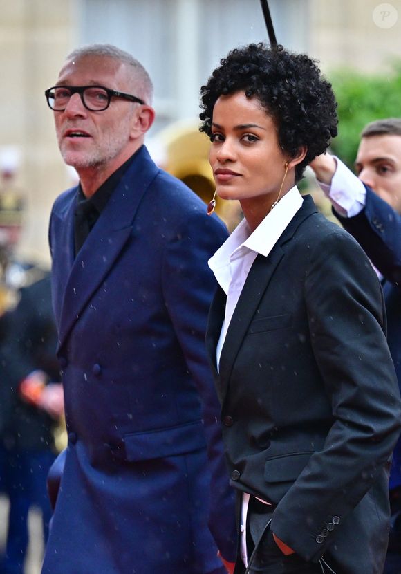 Ce jeudi 5 juin, il s'agissait de la première visite d'État en France d'un président brésilien depuis 2012. 

Vincent Cassel et sa compagne Narah Baptista - Arrivées des personnalités au dîner d’État en l’honneur du président brésilien et de sa femme au palais présidentiel de l’Élysée à Paris le 5 juin 2025.

© Christian Liewig / Bestimage