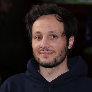 Vianney inaugure sa statue de cire au musée Grévin à Paris le 27 mai 2025. © Denis Guignebourg / Bestimage