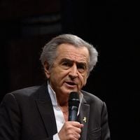 "J’ai essayé tous les remèdes, rien n’a marché" : Bernard-Henri Lévy impacté par un syndrome qui touche 15 à 20% de Français