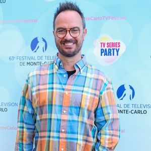 Par exemple, il n'a jamais dévoilé l'identité de l'homme qui partage sa vie

Jarry pour la soirée du 1000ème épisode de "NCIS" autour d'un gateau au Neptune lors de la 63ème édition du Festival de television de Monte-Carlo, Monaco, le 15 juin 2024. © Denis Guignebourg/BestImage