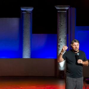 Exclusif - Philippe Lellouche - P.Lellouche a joué son spectacle "Stand Alone" au théâtre de Verdure du 41ème Festival de Ramatuelle, le 8 août 2025. 
© Cyril Bruneau / Bestimage