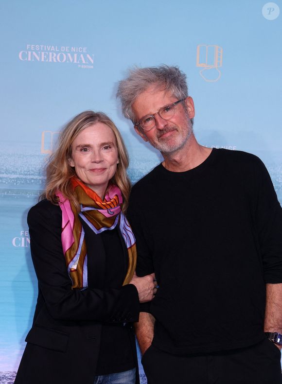Isabelle Carré et son frère Benoît Carré - Tapis rouge lors de la 7ème édition du festival Cinéroman à Nice le 1er Octobre 2025. © Bebert-Jacovides/Bestimage