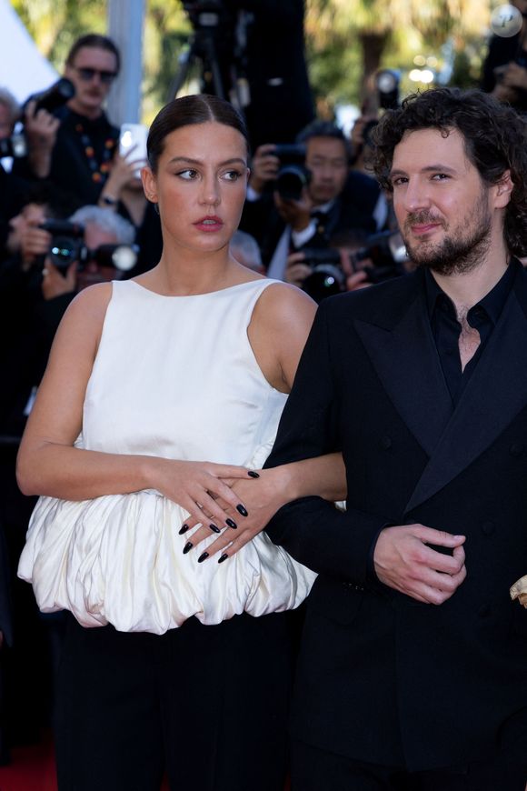 Adèle Exarchopoulos, Vincent Lacoste - Montée des marches du film " La bataille de Gaulle : L'âge de fer " lors du 79ème Festival International du Film de Cannes, le 20 mai 2026. © Olivier Borde / Bestimage