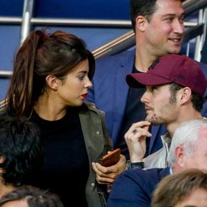 Mariage - Louis Sarkozy s'est marié avec Natali Husic - Louis Sarkozy et sa compagne Natali Husic dans les tribunes lors du match de Ligue 1, Paris Saint-Germain (PSG) vs Toulouse FC (TFC) au Parc des Princes à Paris, France, le 20 août 2017. Le PSG a gagné 6-2.